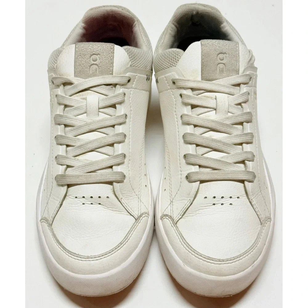 On Running The Roger Centre Court White Ivory Vegan Leather Sneakers Womens 6